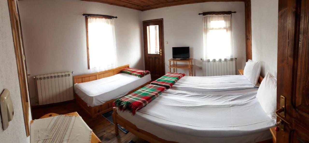 Sarafova Guest House Koprivshtitsa Exterior photo